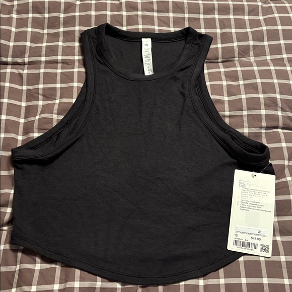 BNWT lululemon hold tight cropped tank - Picture 2 of 8